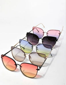 Bang - Closet Her'